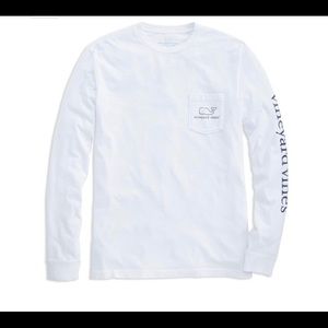 Vineyard Vines white long sleeve pocketed shirt